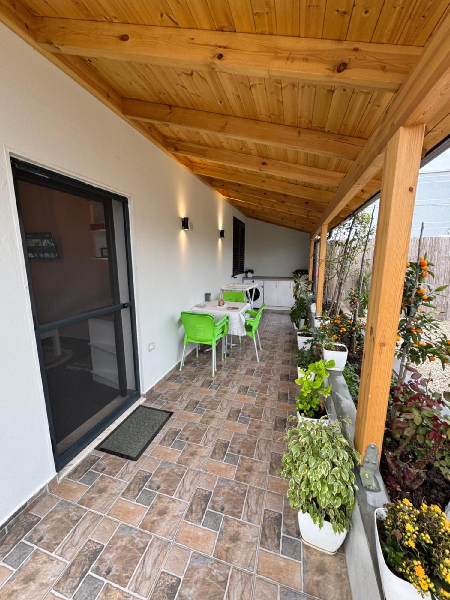 Private Villa Aras -Pleasure Of Elegance & Serenity فلورا المظهر الخارجي الصورة